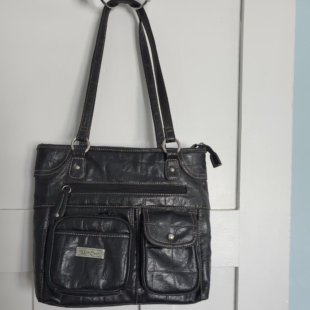 Black safari style organizer